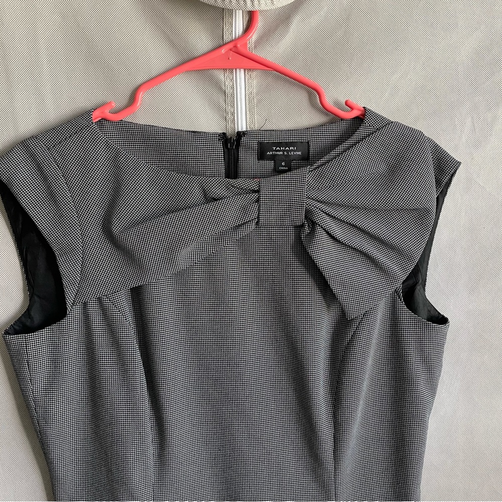 Tahari Aline fitted dress.  Lovely bow framed neckline. Great condition!